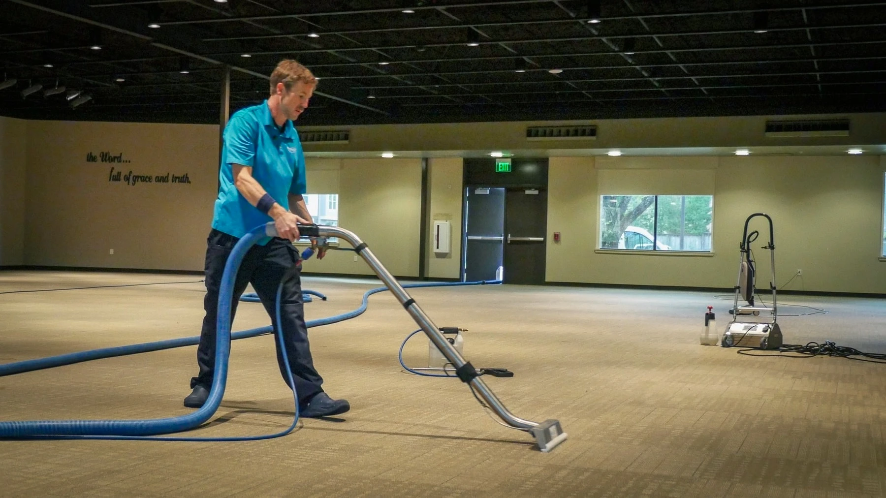 commercial carpet cleaning